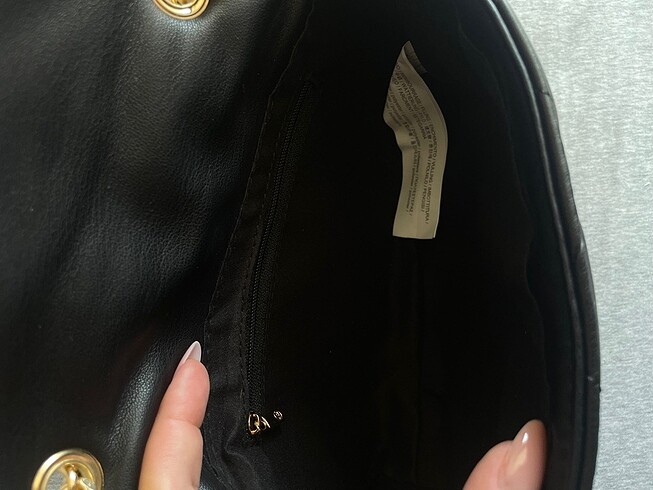 Beden stradivarius siyah canta