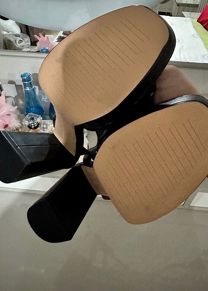 pull&bear topuklu ayakkabi - Görsel 2