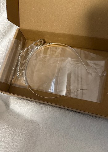 Beyaz Parlak Taşlı Gelin Tacı - Görsel 3