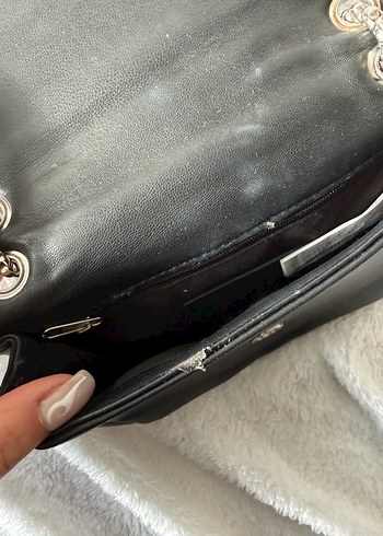 Bershka Zincir Detaylı Siyah Deri Kadın Çanta - Görsel 3