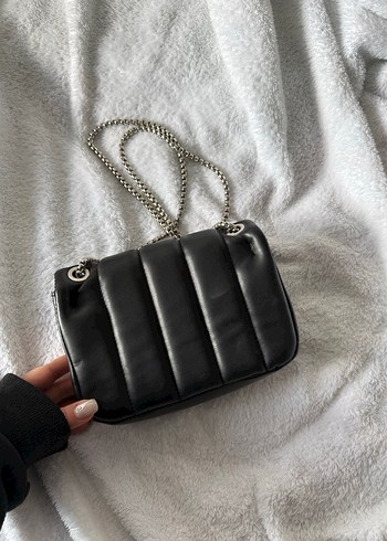 Bershka Zincir Detaylı Siyah Deri Kadın Çanta - Görsel 2