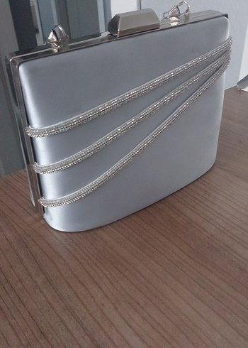 Beden gri Renk Gri Zincir Detaylı Kadın Abiye Çanta