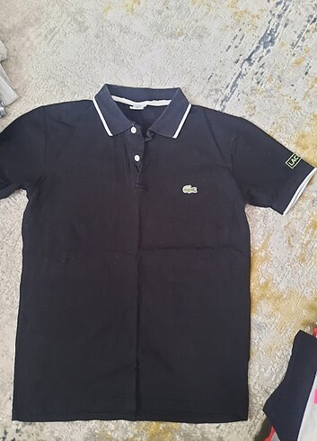 Siyah polo yaka tişört