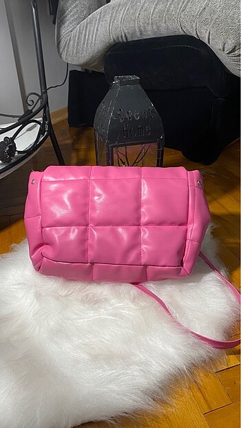 Mango Kapitone Pembe Çanta