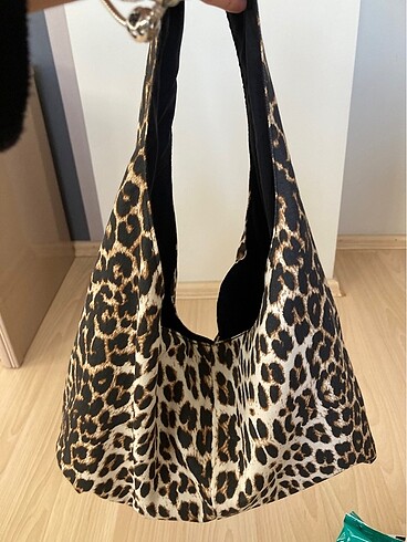Leopar desenli çanta