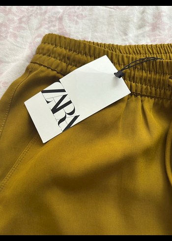 Zara Saten Görünümlü Sarı Salaş Kadın Pantolon - Görsel 2