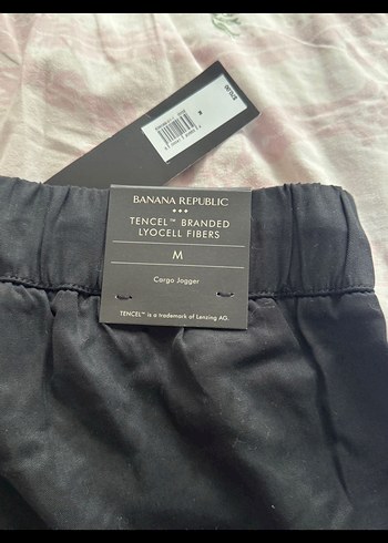 Banana Republic Kadın Siyah Kemerli Salaş Kumaş Pantolon - Görsel 3