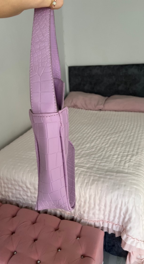 Mor Kemer Detaylı Yılan Derisi Desenli Kadın Çanta - Görsel 2