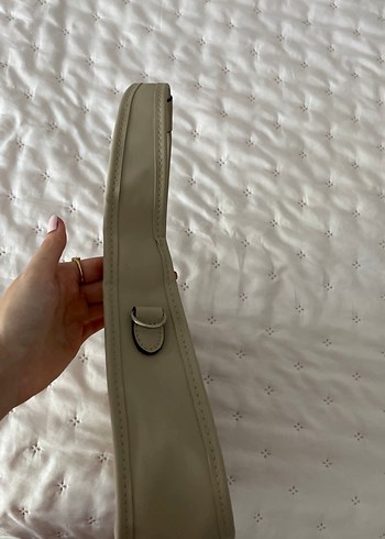 Bej Kadın Omuz Çantası Tokalı Şık Tasarım - Görsel 2