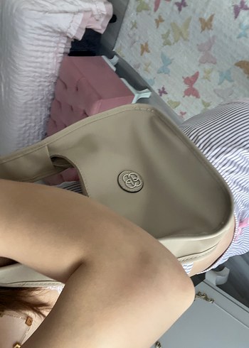 Bej Kadın Omuz Çantası Tokalı Şık Tasarım - Görsel 3