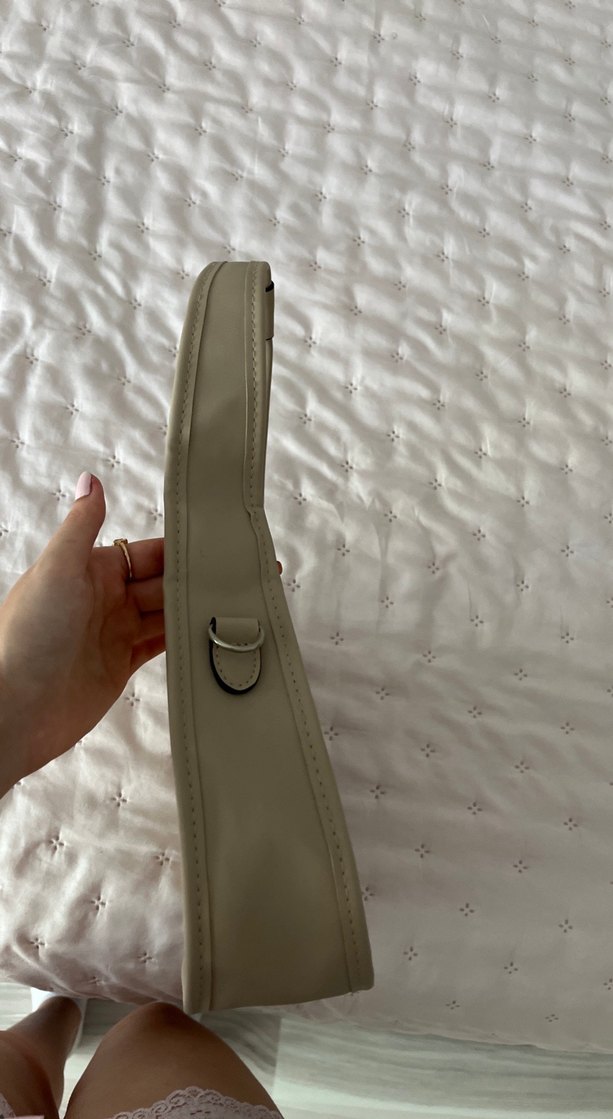 Bej Kadın Omuz Çantası Tokalı Şık Tasarım - Görsel 2