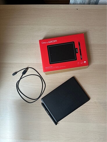 Wacom one by small çizim tableti