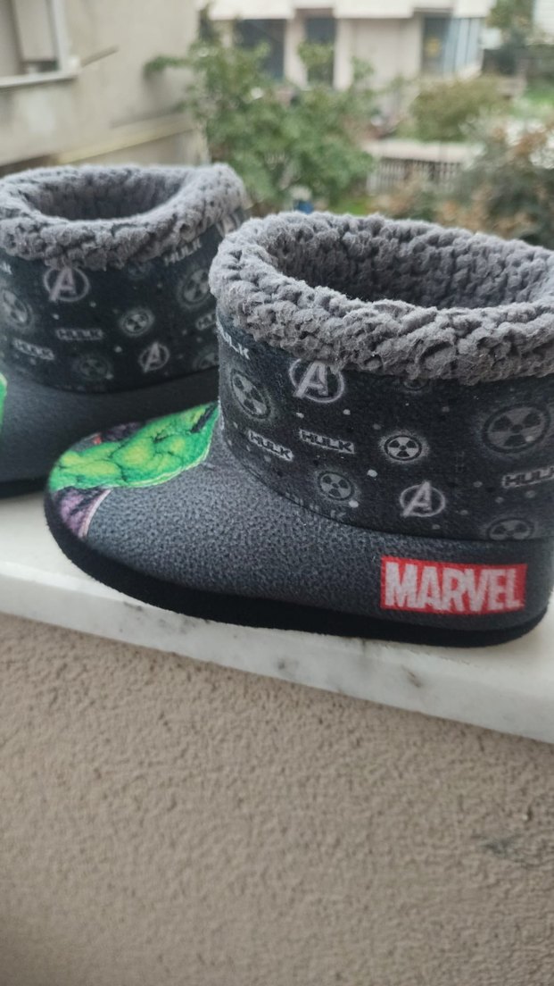 Gri Hulk Temalı Erkek Çocuk Terliği - Görsel 2