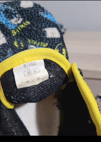 25 Beden siyah Renk Velcro Bağlamalı Renkli Erkek Çocuk Terliği