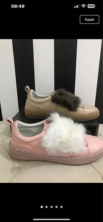 Sneaker