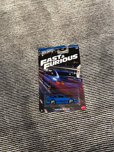 Hot wheels fast and furius porsche 911 gt3 rs