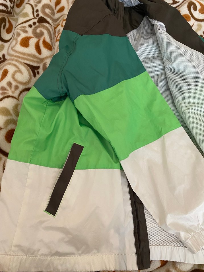 Kapüşonlu Erkek Çocuk Rüzgarlık Ceket - Görsel 3