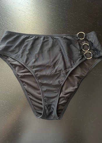 Siyah Kadın Bikini Altı