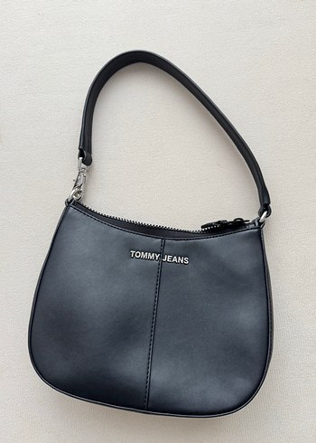 Tommy Hilfiger ürünü