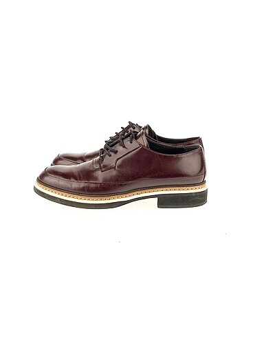 Alexander McQueen Loafer %70 İndirimli.
