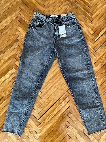 Zara Mom Jean