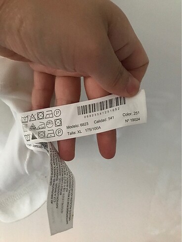 xl Beden beyaz Renk Massimo dutti beyaz tişört
