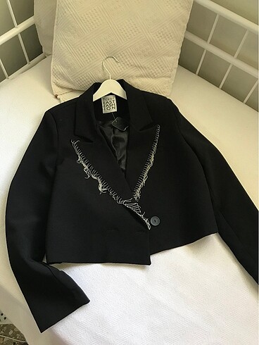 Crop blazer