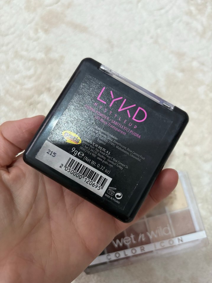 Bej Tonlarda Göz Farı Paleti ve Sabitleyici Pudra - Görsel 5