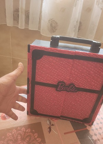 Barbie Kilitli Koyu Kırmızı Vintage Barbie dolap
