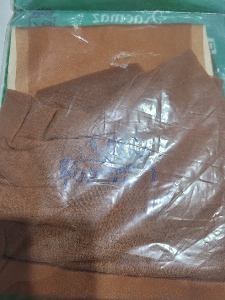 Kadın Dikişsiz 15 Denye Naylon Çorap 1960 lar sifir urun - Görsel 3