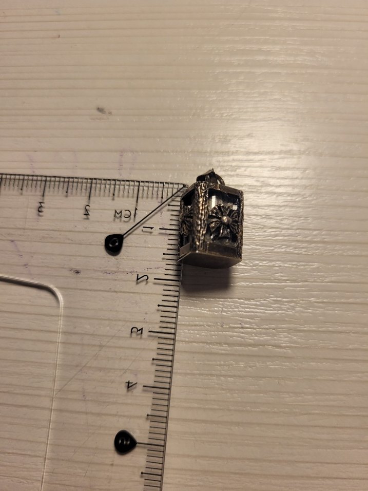 gümüs fener cicekli dilek taşı icinde eski okuyun alttaki yaziyi - Görsel 3