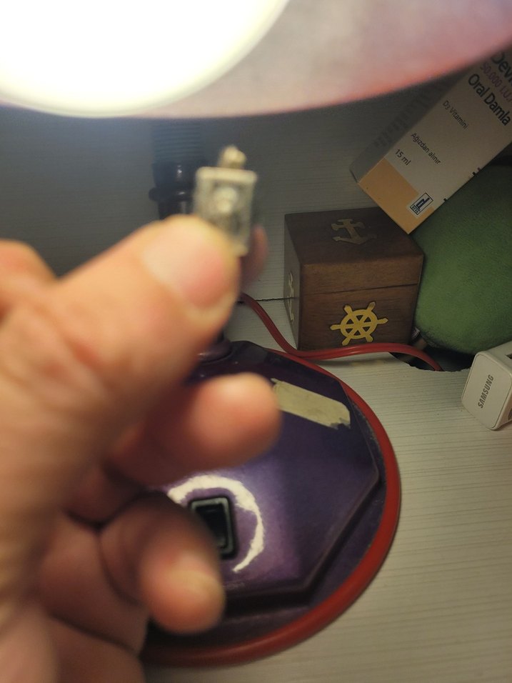 gümüs fener cicekli dilek taşı icinde eski okuyun alttaki yaziyi - Görsel 4