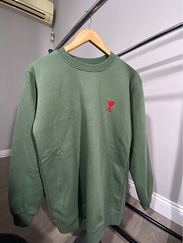 ami sweatshirt