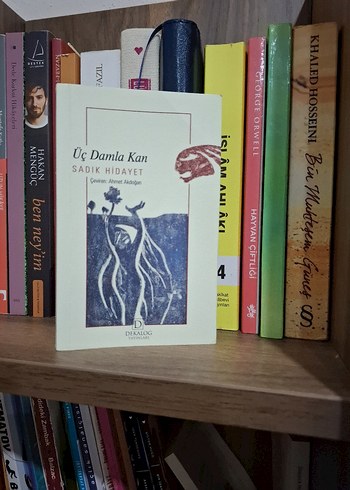 Üç Damla Kan - Sadık Hidayet