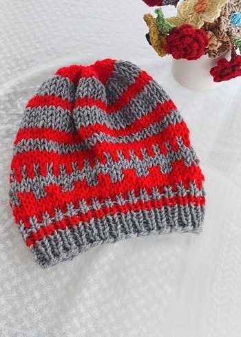 Kadın Gri Kırmızı Örgü Bere - Görsel 3