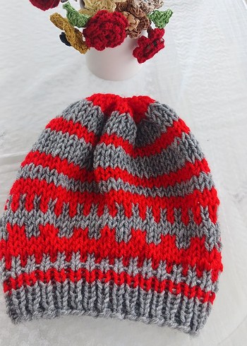 Kadın Gri Kırmızı Örgü Bere - Görsel 2