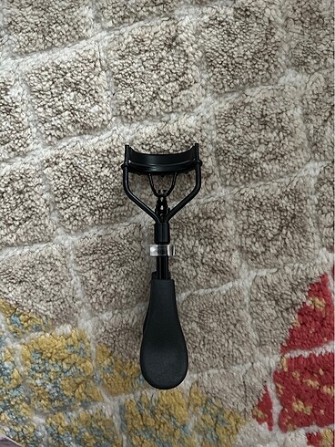  Beden Kirpik kıvırıcısı