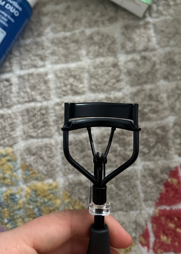 Kirpik kıvırıcısı - Görsel 2