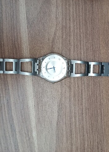  Beden gri Renk Swatch AG 1999 saat jelatini bile çıkmadı SIFIR