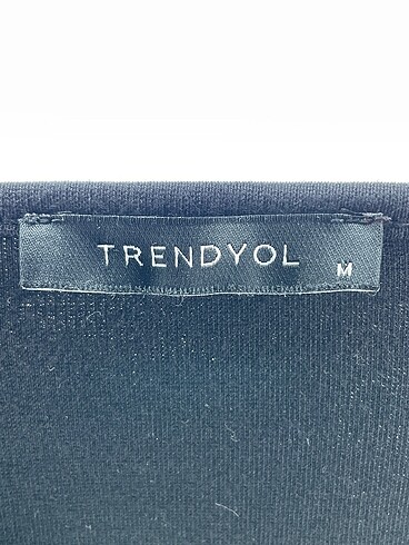 m Beden siyah Renk Trendyol & Milla Bluz %70 İndirimli.