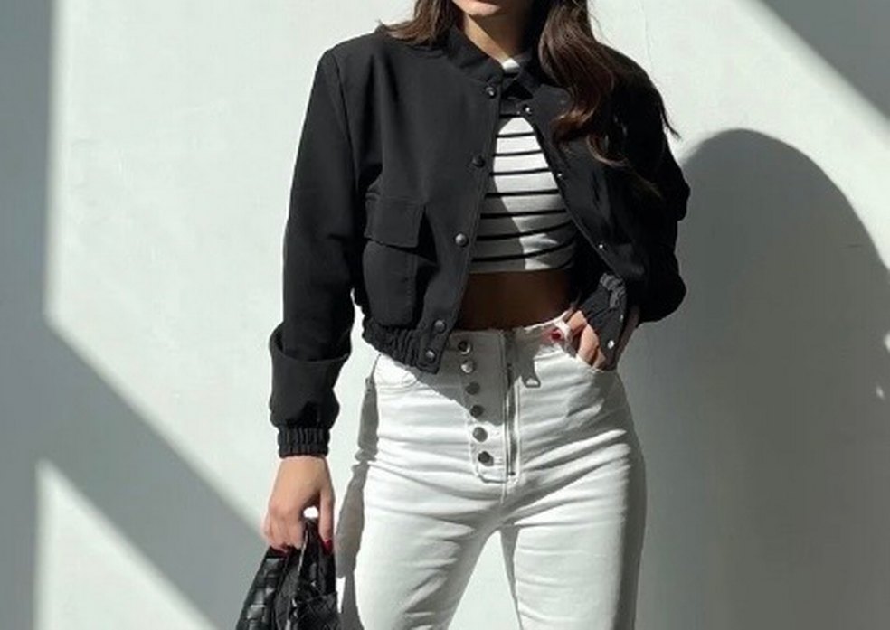 Düğmeli Siyah Mini Kadın Ceket - Görsel 2