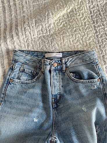 32 Beden mavi Renk Stradivarius Jean