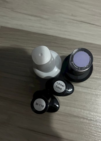 Beden 3 adet kalıcı oje ve rubber baz