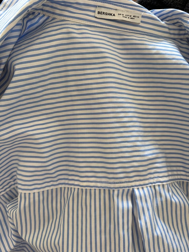 Bershka oversize mavi çizgili gömlek - Görsel 2