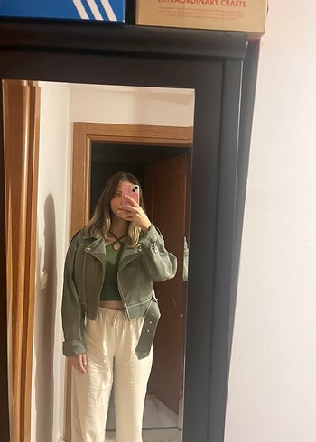 haki Kemerli Kadın Deri Ceket - Görsel 2