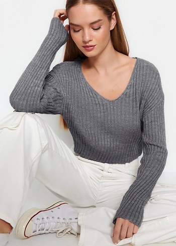 Gri V Yaka Uzun Kollu Triko Kadın Kazak - Görsel 7