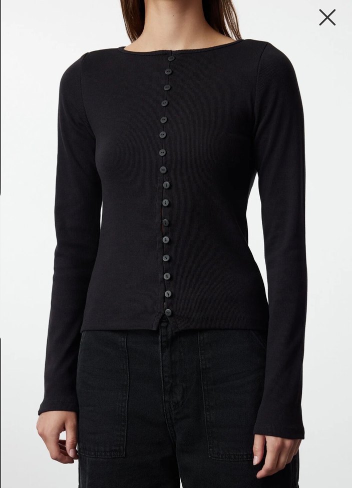 Düğmeli Siyah Uzun Kollu Kadın Bluz - Görsel 4