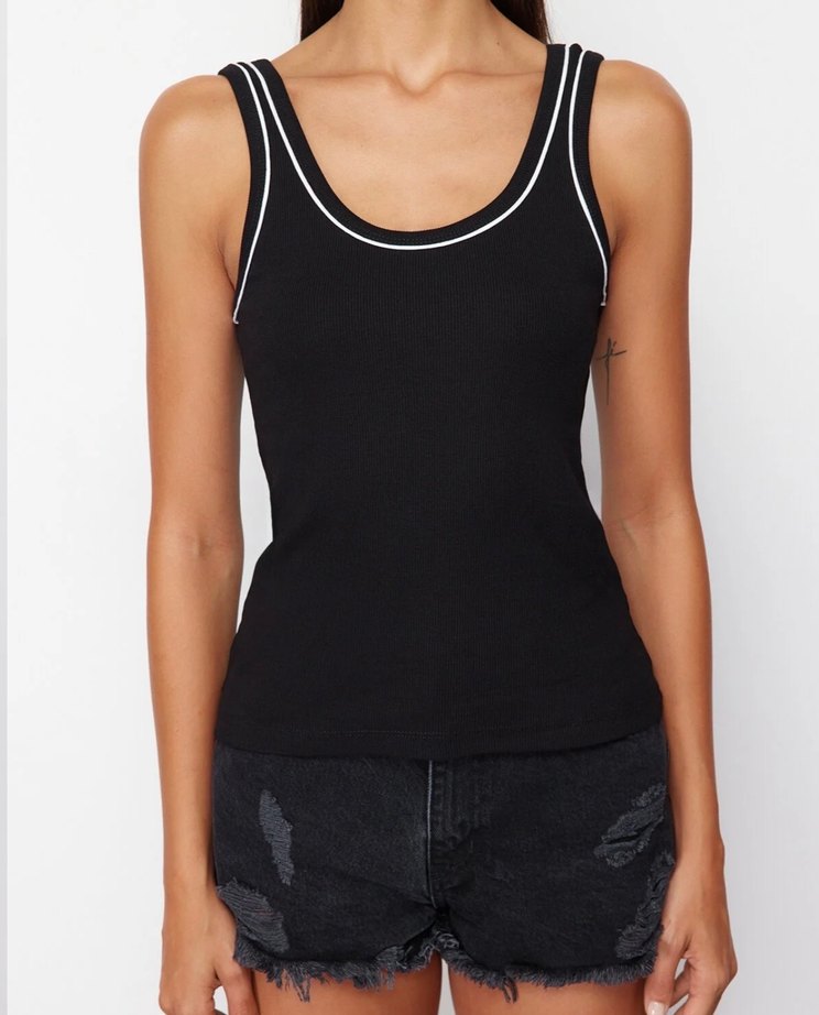 Siyah Kolsuz Basic Atlet - Görsel 3