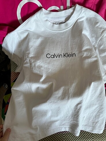 Calvin Klein kısa kollu beyaz tişört