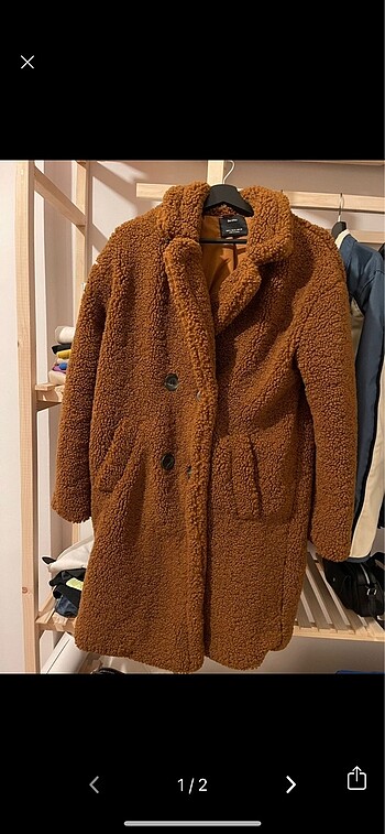Bershka Mont